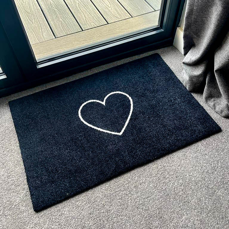 Heart Doormat | Black